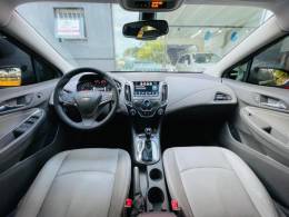 CHEVROLET - CRUZE - 2016/2017 - Preta - R$ 86.990,00
