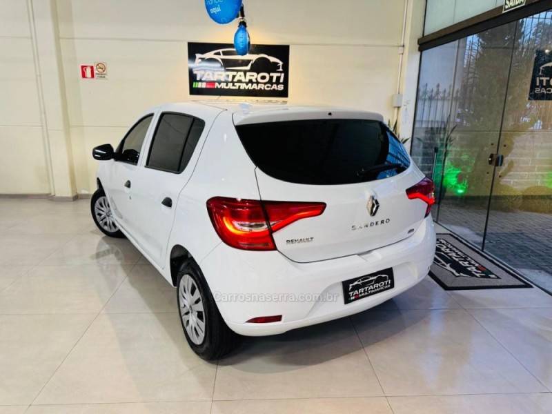 RENAULT - SANDERO - 2019/2020 - Branca - R$ 49.990,00