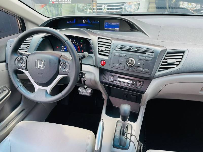 HONDA - CIVIC - 2015/2016 - Cinza - R$ 81.990,00