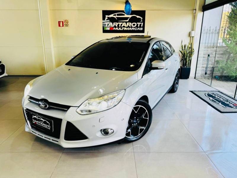 FORD - FOCUS - 2014/2014 - Prata - R$ 59.990,00