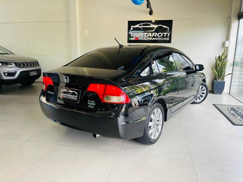 HONDA - CIVIC - 2010/2010 - Preta - R$ 56.990,00