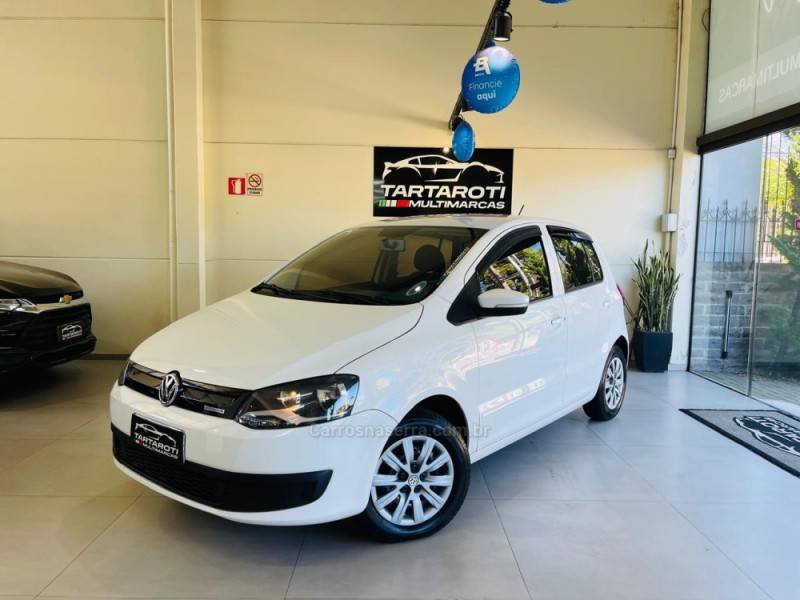 VOLKSWAGEN - FOX - 2014/2014 - Branca - R$ 43.990,00