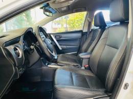 TOYOTA - COROLLA - 2019/2019 - Branca - R$ 108.990,00