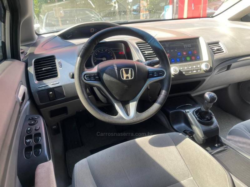 HONDA - CIVIC - 2010/2011 - Prata - R$ 54.990,00