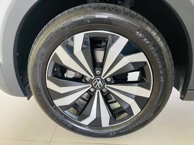 VOLKSWAGEN - T-CROSS - 2024/2025 - Branca - R$ 129.990,00