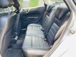 FORD - FIESTA - 2015/2015 - Prata - R$ 47.990,00