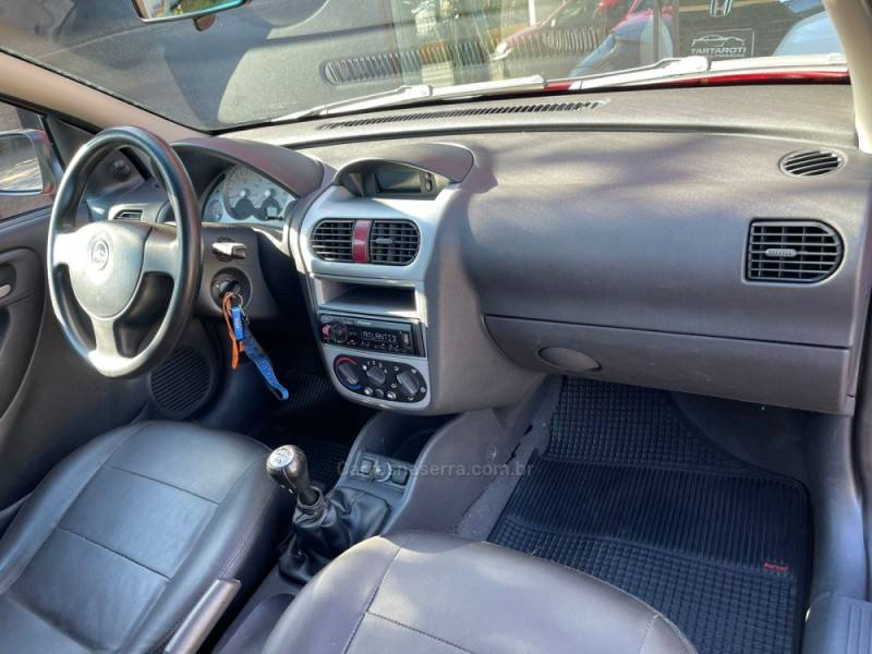 CHEVROLET - MONTANA - 2005/2006 - Vermelha - R$ 38.990,00