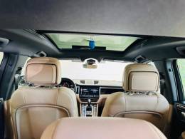 PORSCHE - MACAN T - 2020/2021 - Prata - R$ 376.990,00