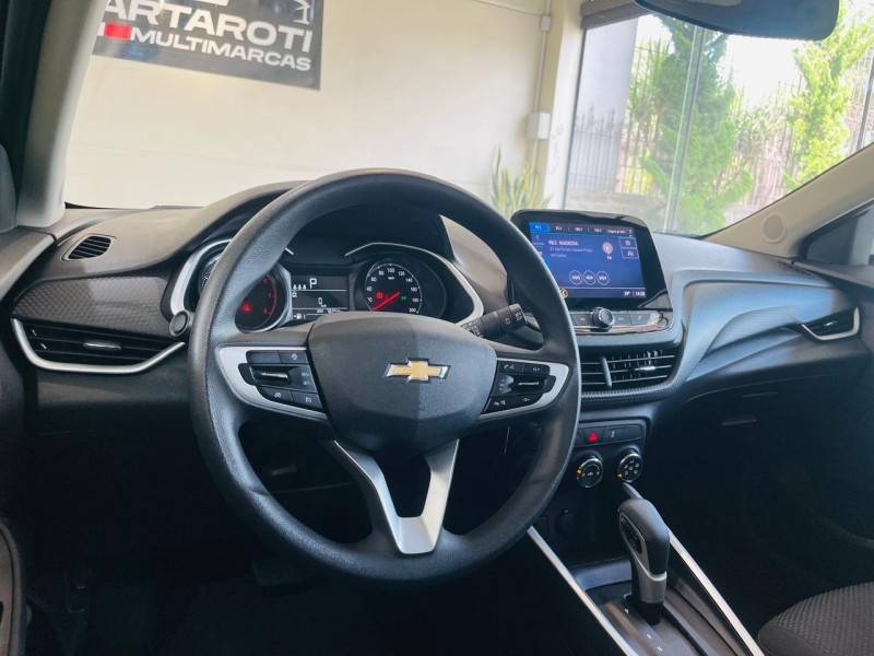 CHEVROLET - ONIX - 2021/2022 - Branca - R$ 78.990,00