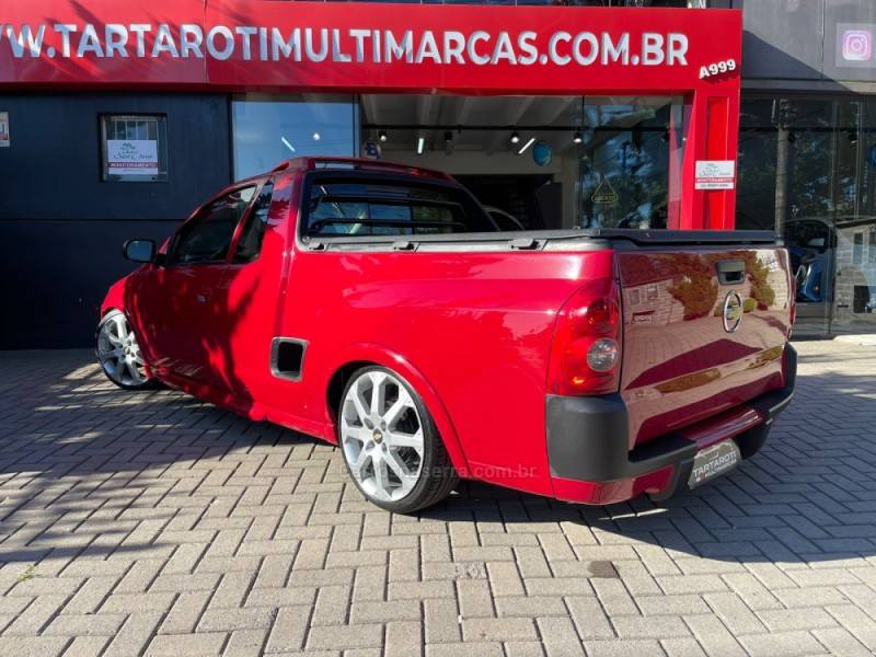 CHEVROLET - MONTANA - 2005/2006 - Vermelha - R$ 38.990,00