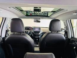PEUGEOT - 2008 - 2015/2016 - Branca - R$ 59.990,00