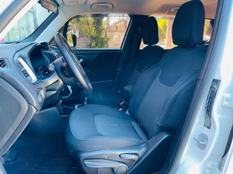 JEEP - RENEGADE - 2018/2019 - Branca - R$ 75.990,00