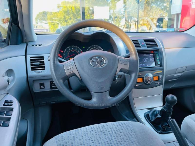 TOYOTA - COROLLA - 2009/2009 - Branca - R$ 55.990,00