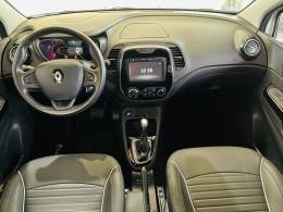 RENAULT - CAPTUR - 2017/2018 - Branca - R$ 76.990,00