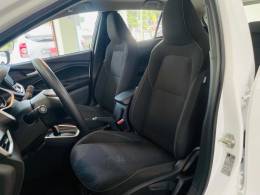 CHEVROLET - ONIX - 2021/2022 - Branca - R$ 78.990,00
