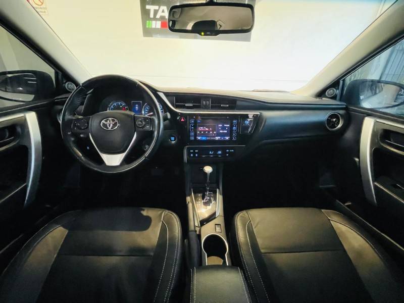 TOYOTA - COROLLA - 2019/2019 - Branca - R$ 108.990,00