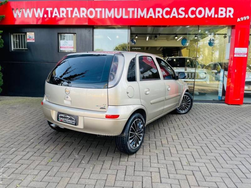 CHEVROLET - CORSA - 2012/2012 - Bege - R$ 36.990,00