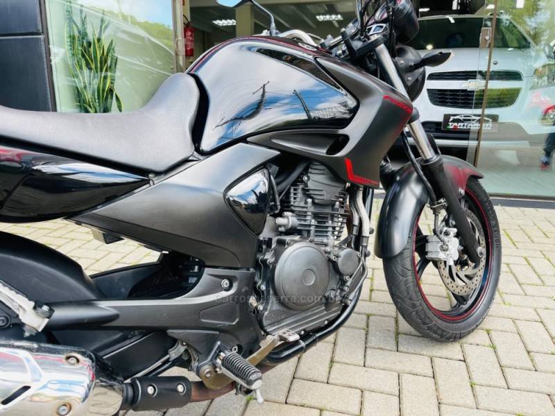 YAMAHA - FAZER - 2007/2008 - Preta - R$ 12.990,00