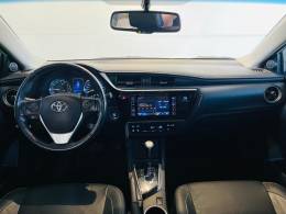 TOYOTA - COROLLA - 2019/2019 - Branca - R$ 108.990,00