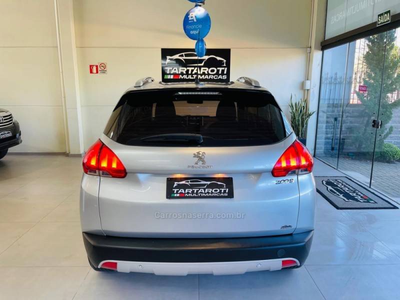 PEUGEOT - 2008 - 2018/2018 - Prata - R$ 57.990,00