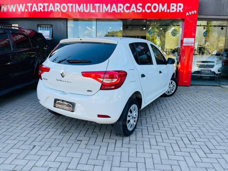 RENAULT - SANDERO - 2019/2020 - Branca - R$ 49.990,00