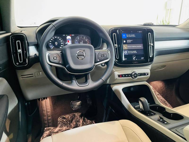 VOLVO - XC 40 - 2019/2020 - Cinza - R$ 159.990,00