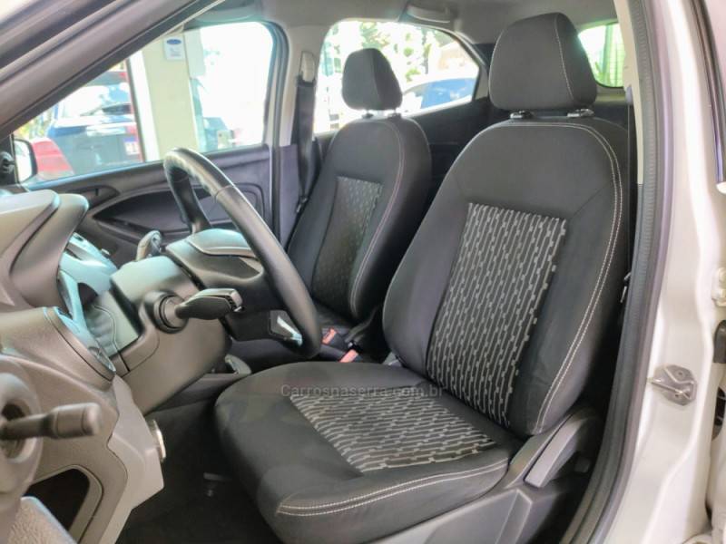 FORD - KA - 2014/2015 - Branca - R$ 39.990,00