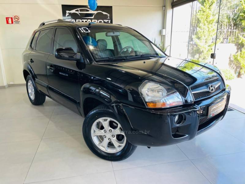 HYUNDAI - TUCSON - 2009/2010 - Preta - R$ 44.990,00