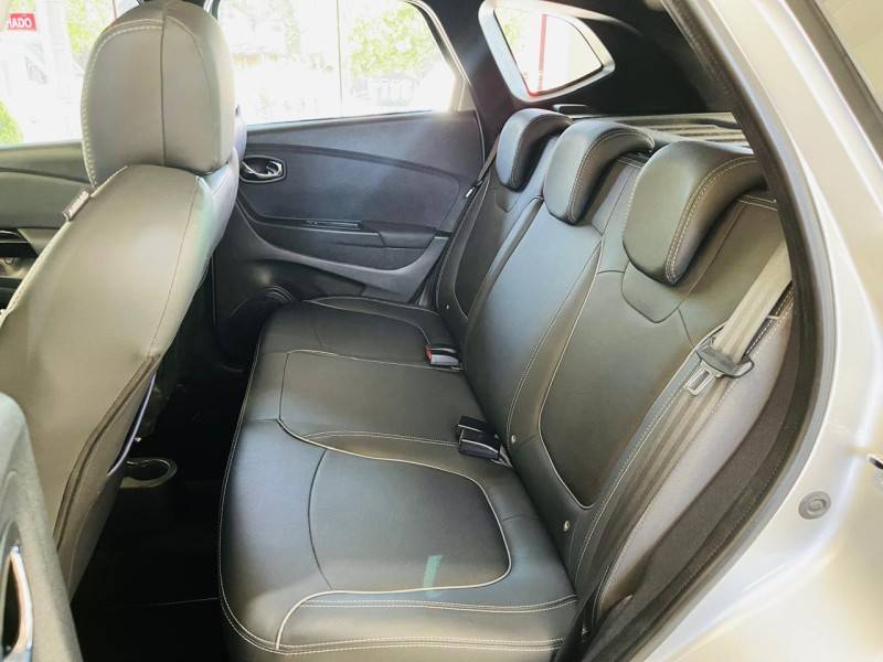 RENAULT - CAPTUR - 2020/2021 - Prata - R$ 81.990,00