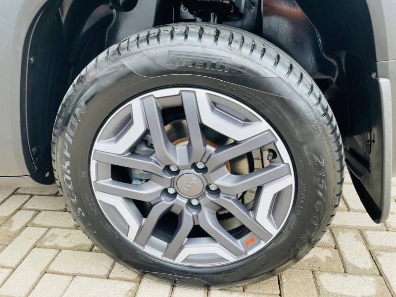 JEEP - RENEGADE - 2024/2025 - Branca - R$ 121.990,00