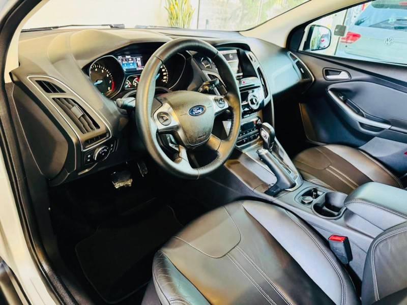FORD - FOCUS - 2014/2014 - Prata - R$ 59.990,00