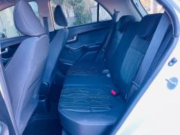 KIA MOTORS - PICANTO - 2015/2016 - Branca - R$ 44.990,00