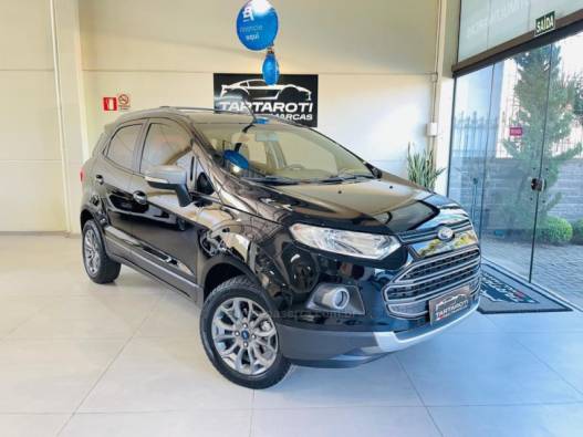 FORD - ECOSPORT - 2016/2017 - Preta - R$ 64.990,00
