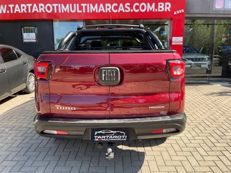 FIAT - TORO - 2021/2021 - Vermelha - R$ 105.990,00