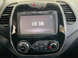 RENAULT - CAPTUR - 2017/2018 - Branca - R$ 76.990,00