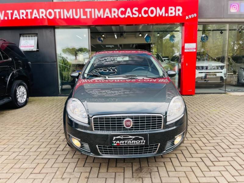 FIAT - LINEA - 2011/2012 - Cinza - R$ 32.990,00