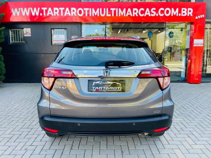 HONDA - HR-V - 2018/2018 - Cinza - R$ 105.990,00