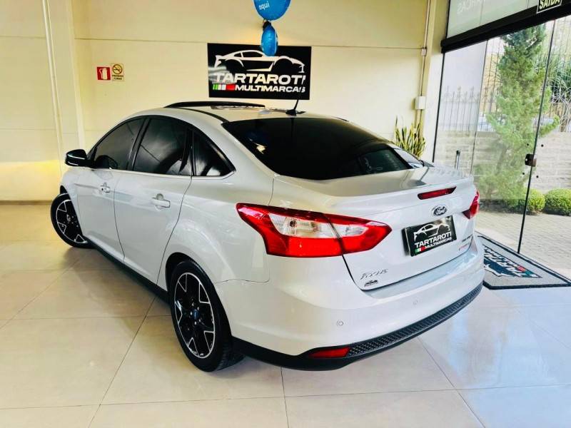 FORD - FOCUS - 2014/2014 - Prata - R$ 59.990,00