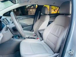 CHEVROLET - CRUZE - 2017/2018 - Prata - R$ 92.990,00