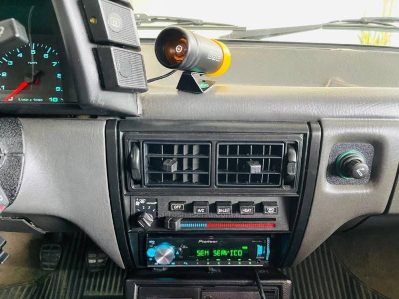 VOLKSWAGEN - PARATI - 1992/1993 - Preta - R$ 69.990,00