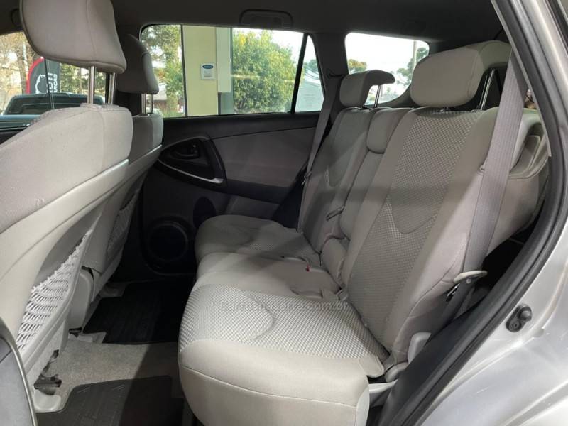 TOYOTA - RAV4 - 2011/2011 - Prata - R$ 62.990,00