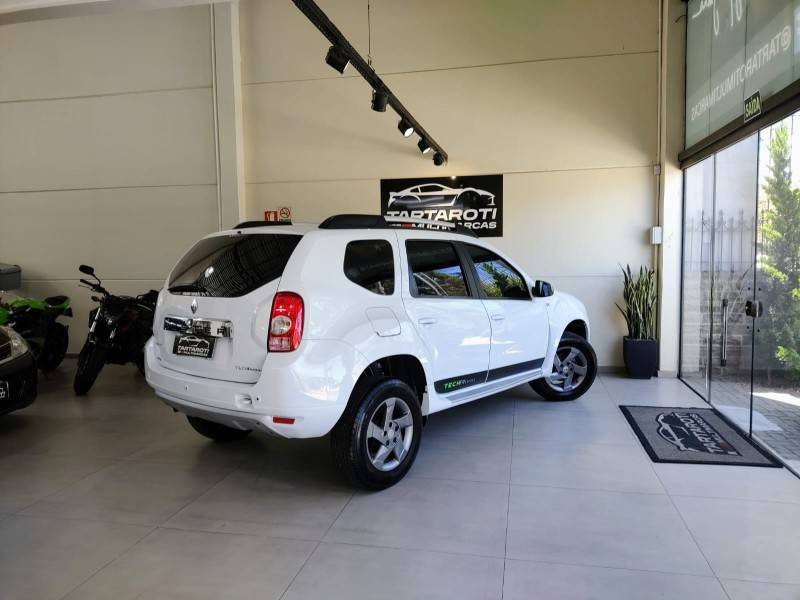 RENAULT - DUSTER - 2012/2013 - Branca - Sob Consulta