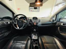 FORD - FIESTA - 2014/2015 - Branca - R$ 48.990,00