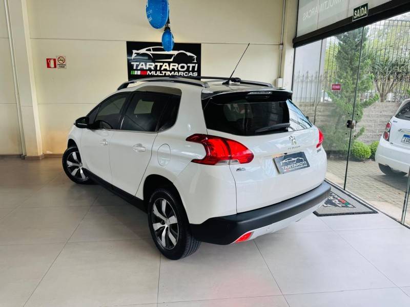 PEUGEOT - 2008 - 2015/2016 - Branca - R$ 59.990,00