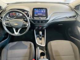 CHEVROLET - ONIX - 2021/2022 - Branca - R$ 78.990,00