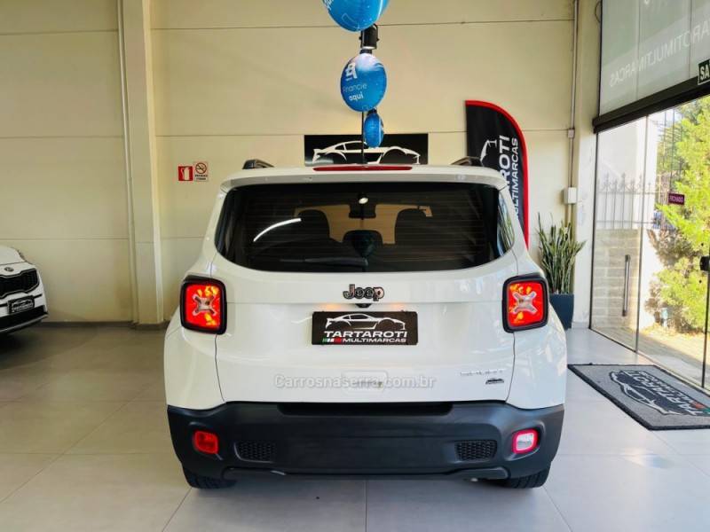 JEEP - RENEGADE - 2018/2019 - Branca - R$ 75.990,00
