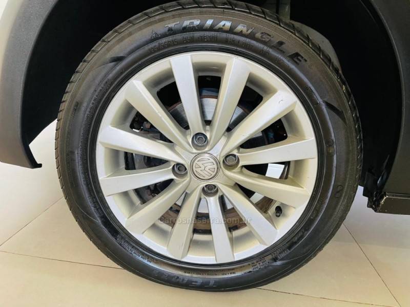 VOLKSWAGEN - SAVEIRO - 2015/2016 - Branca - R$ 51.990,00