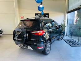 FORD - ECOSPORT - 2016/2017 - Preta - R$ 64.990,00