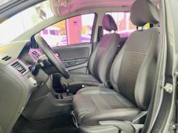 VOLKSWAGEN - FOX - 2015/2016 - Cinza - R$ 49.990,00