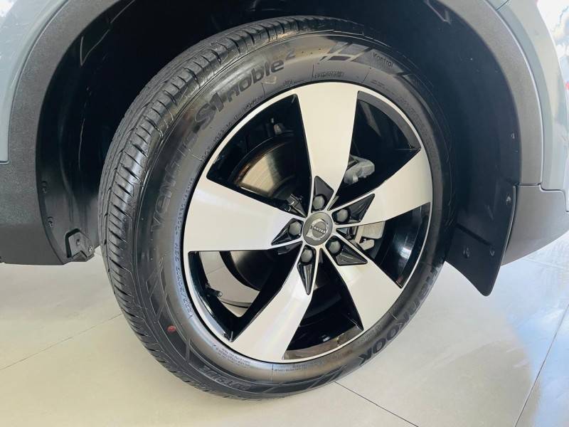 VOLVO - XC 40 - 2019/2020 - Cinza - R$ 159.990,00
